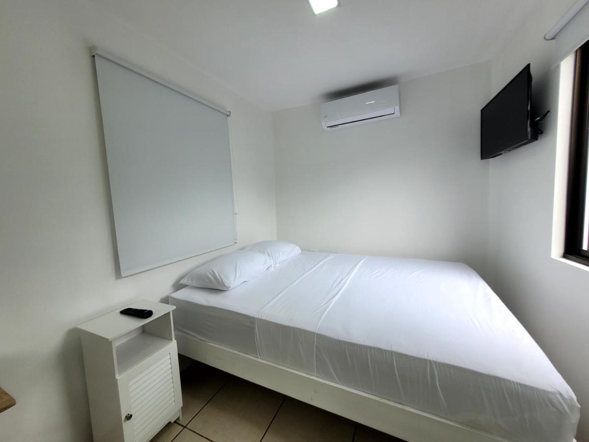 La Fonda Apartments ラ・フォルトゥナ エクステリア 写真