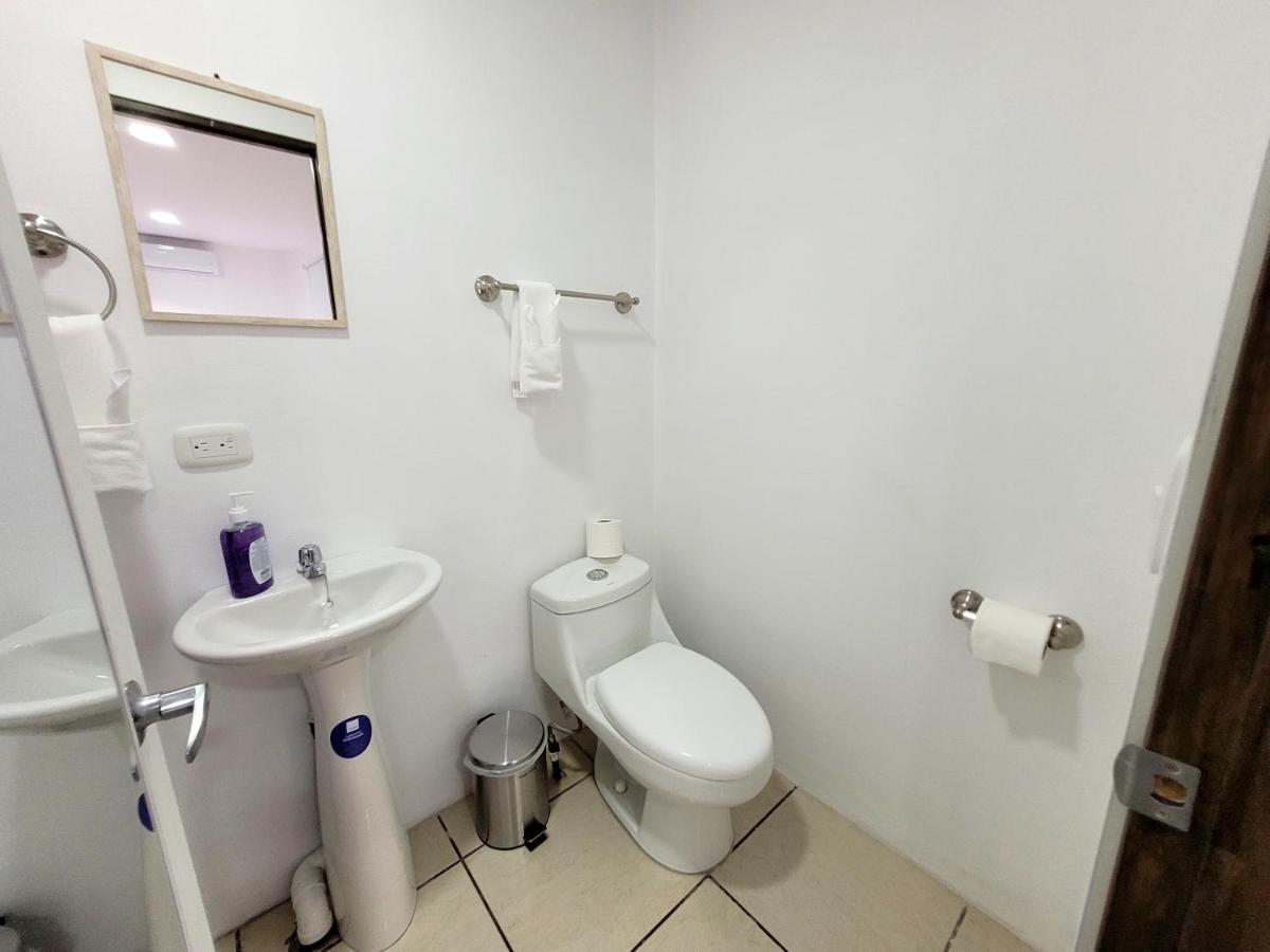 La Fonda Apartments ラ・フォルトゥナ エクステリア 写真